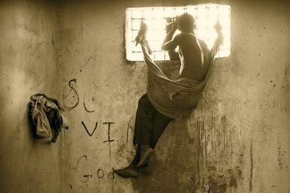 Omofobe assurdità: l’Africa LGBT finisce in galera