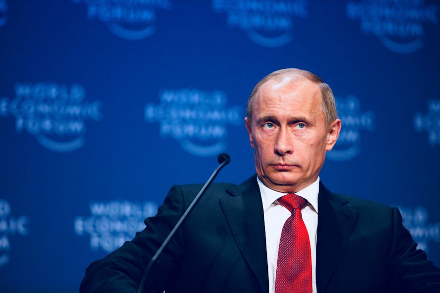 Dispotico e omofobo: ecco perché i russi amano Putin