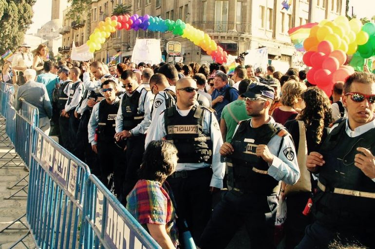 Polizia al Gay Pride di Gerusalemme in Israele