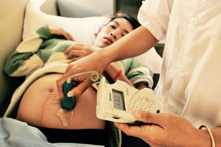 Gestazione per altri low-cost: un’industria sempre in fuga
