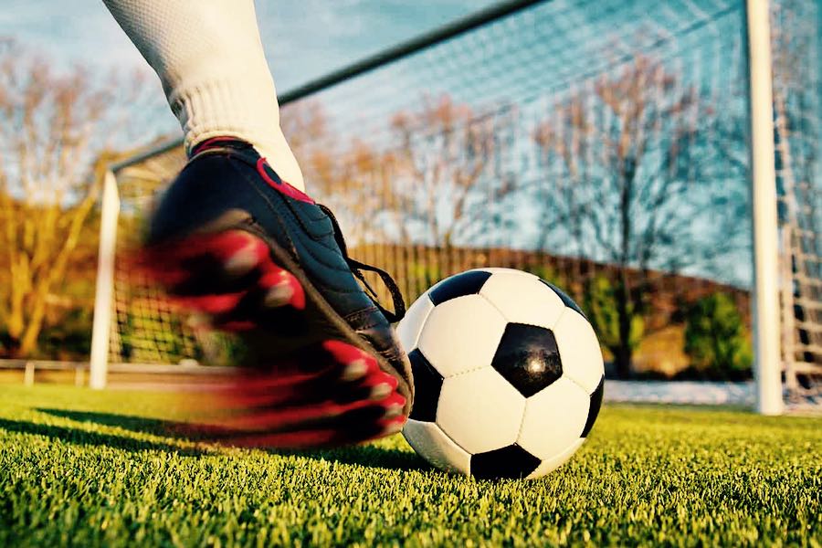 lotta all'omofobia e alla transfobia nel calcio