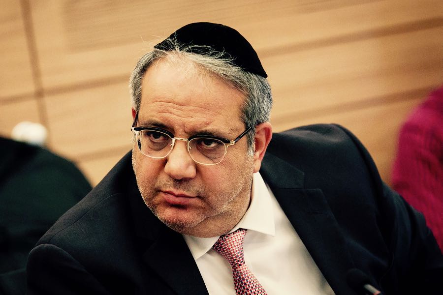 Israele: il nipote sposa un uomo, il deputato si dimette
