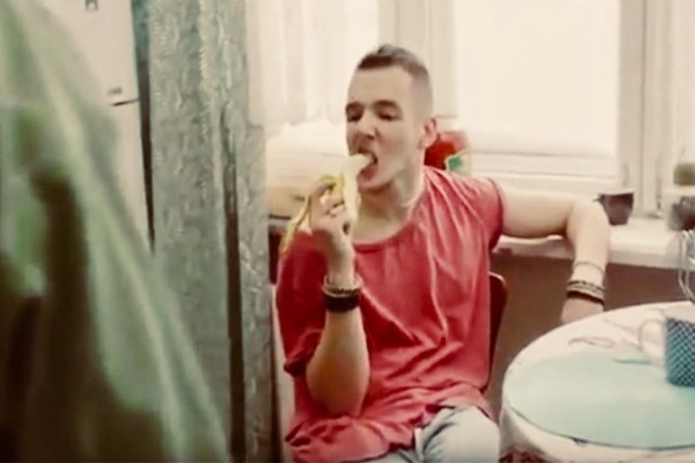 scena dello spot omofobo per le elezioni 2018