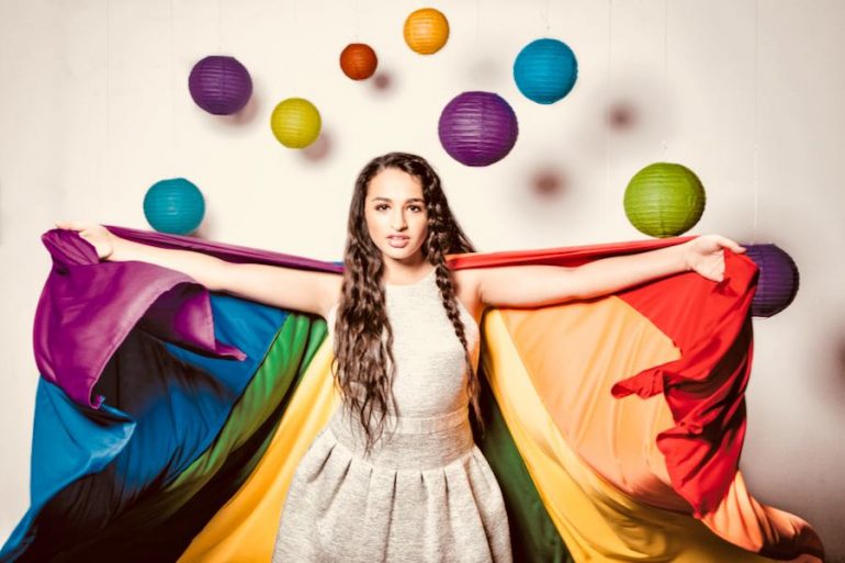 youtuber e trans teenager jazz jennings