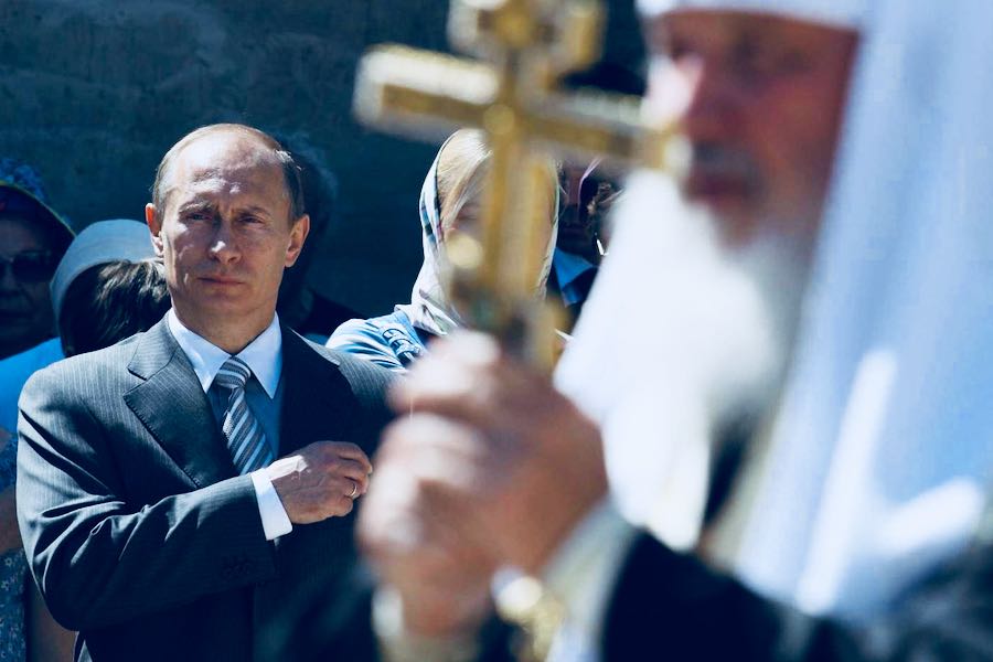 vladimir putin a una funzione religiosa ortodossa