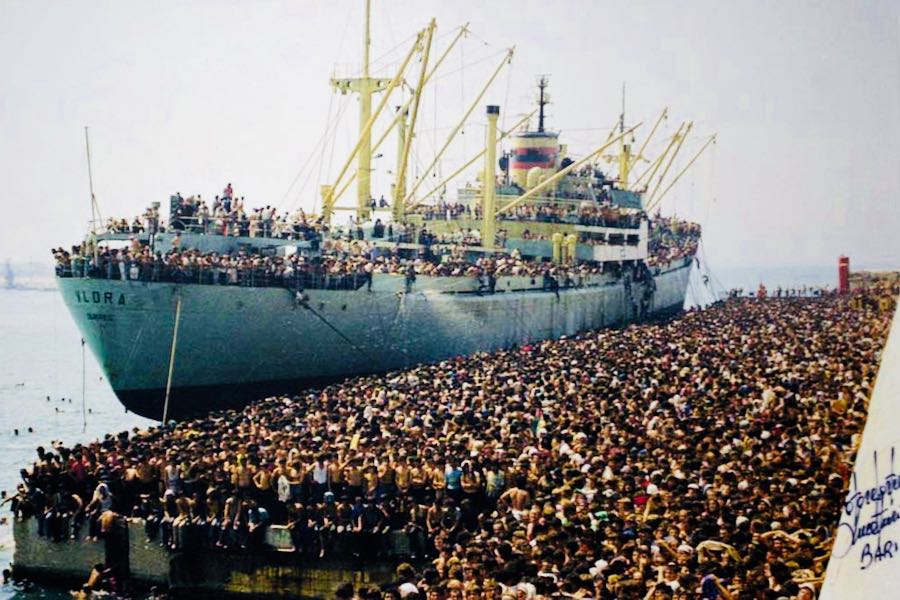 immigrazione invasione albanesi