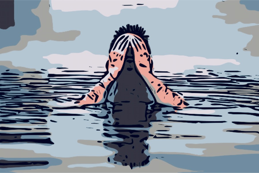 uomo nascosto immerso acqua