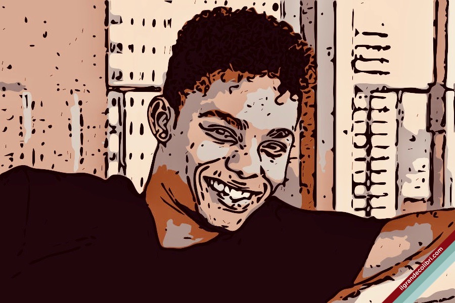 uomo nero giovane sorriso
