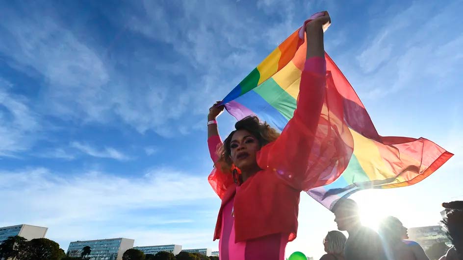 Partecipanti al Pride il 3 luglio 2022 a San Paolo.